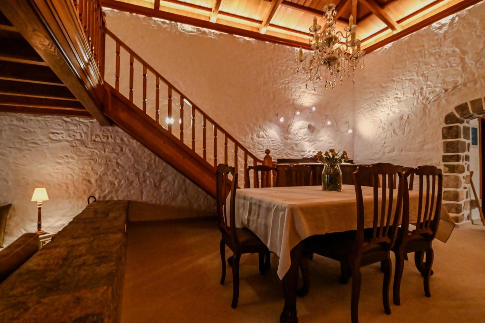 Mansion Eugenie Villa ไฮดรา ภายนอก รูปภาพ