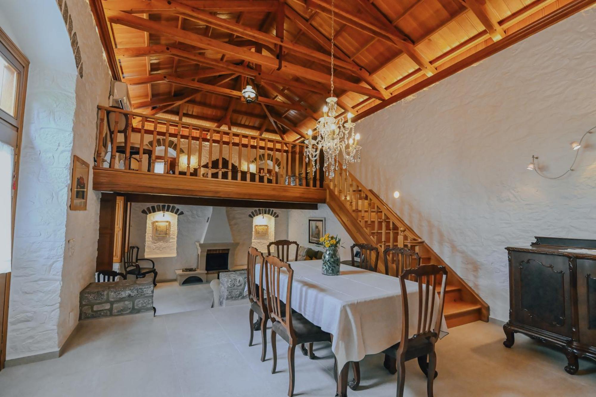 Mansion Eugenie Villa ไฮดรา ภายนอก รูปภาพ